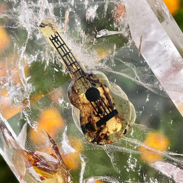 Chiapas Amber Carved Figures - Image #4