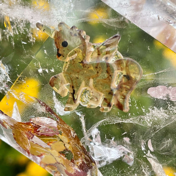 Chiapas Amber Carved Figures - Image #2
