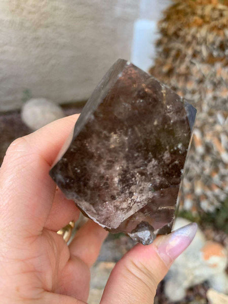 Smoky quartz point