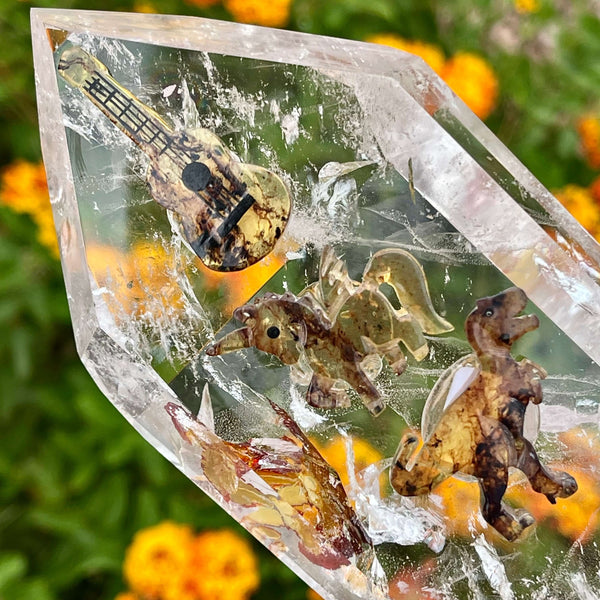 Chiapas Amber Carved Figures - Image #1