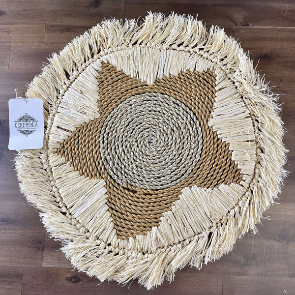 Ceremonia Sumba Wall Charger