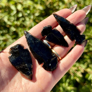 Obsidian Arrowheads - Image #1